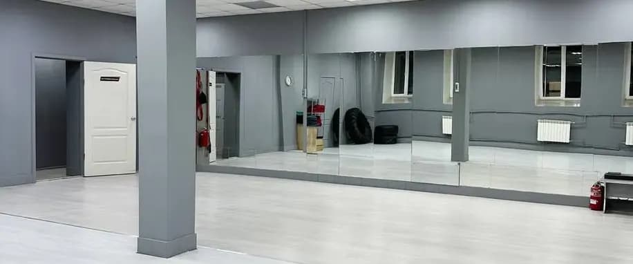 gallery slide
